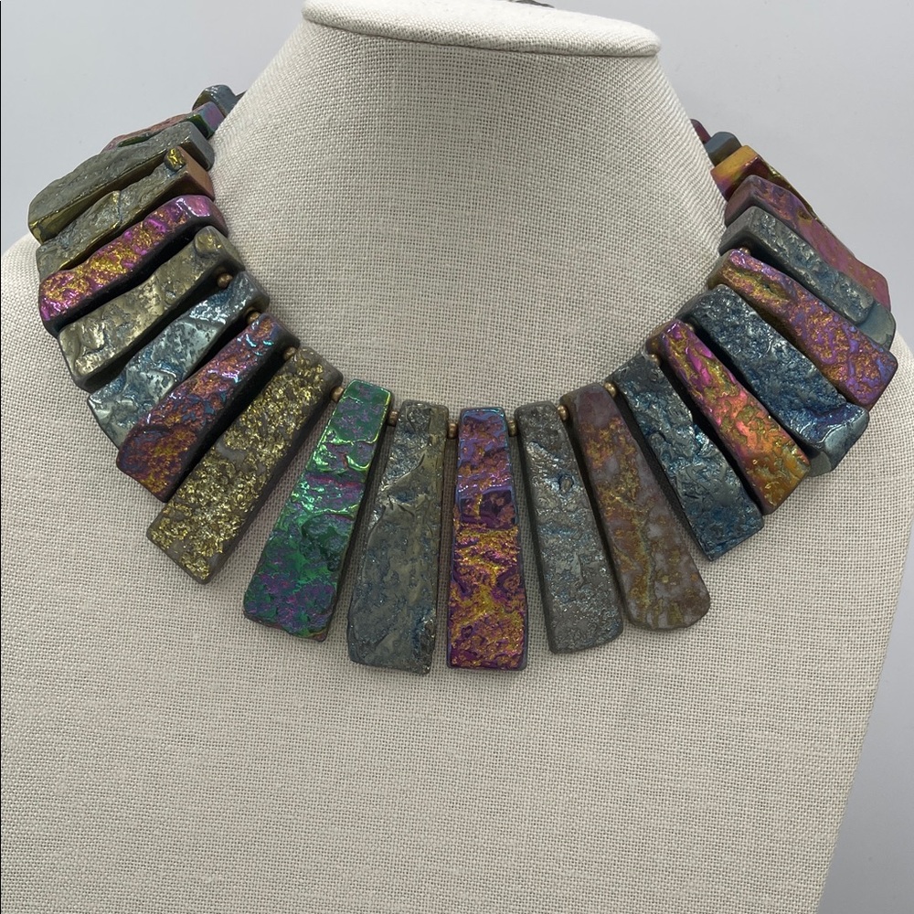 4.5.26-30 Tory Burch Iridescent Multicolor Quartz Collar Statement Necklace